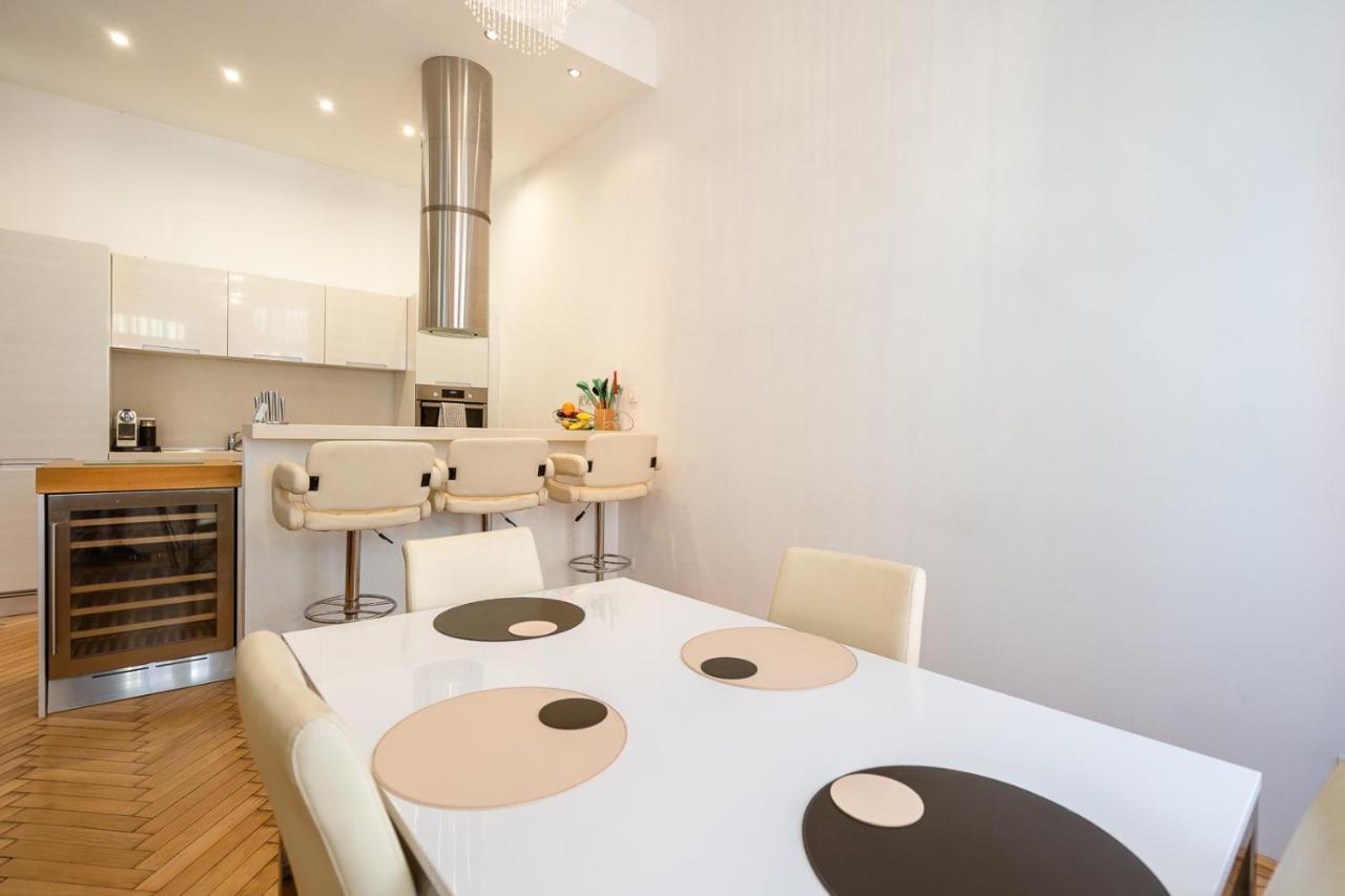 Garys Bright And Spacious Two Bedroom Flat Near Danube بودابست المظهر الخارجي الصورة