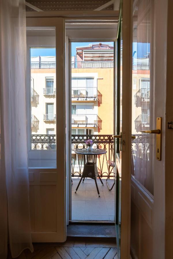 Garys Bright And Spacious Two Bedroom Flat Near Danube بودابست المظهر الخارجي الصورة